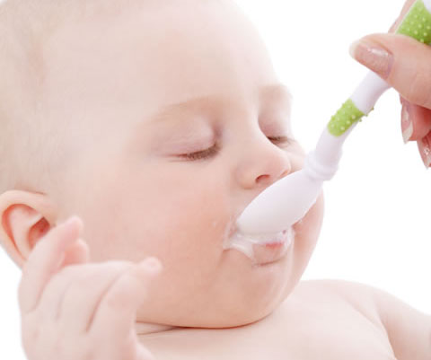 l'importanza delle poppate notturne