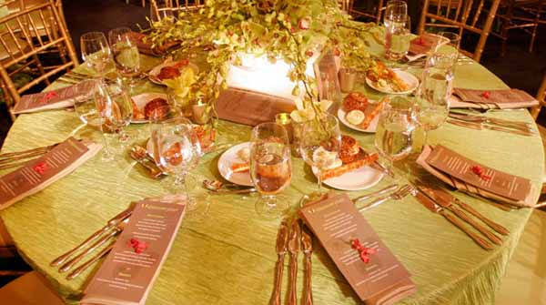 Come si apparecchia una tavola